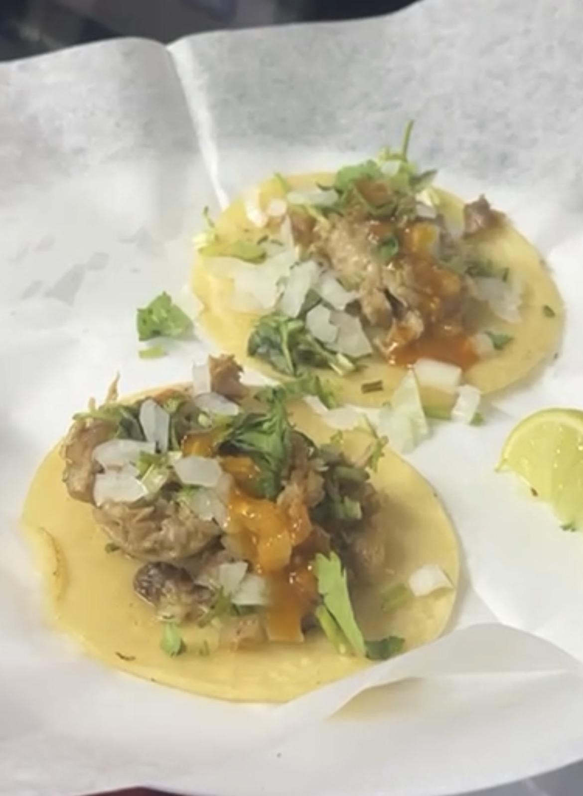 Tacos Carnitas / Pork Tacos Carnitas / Pork