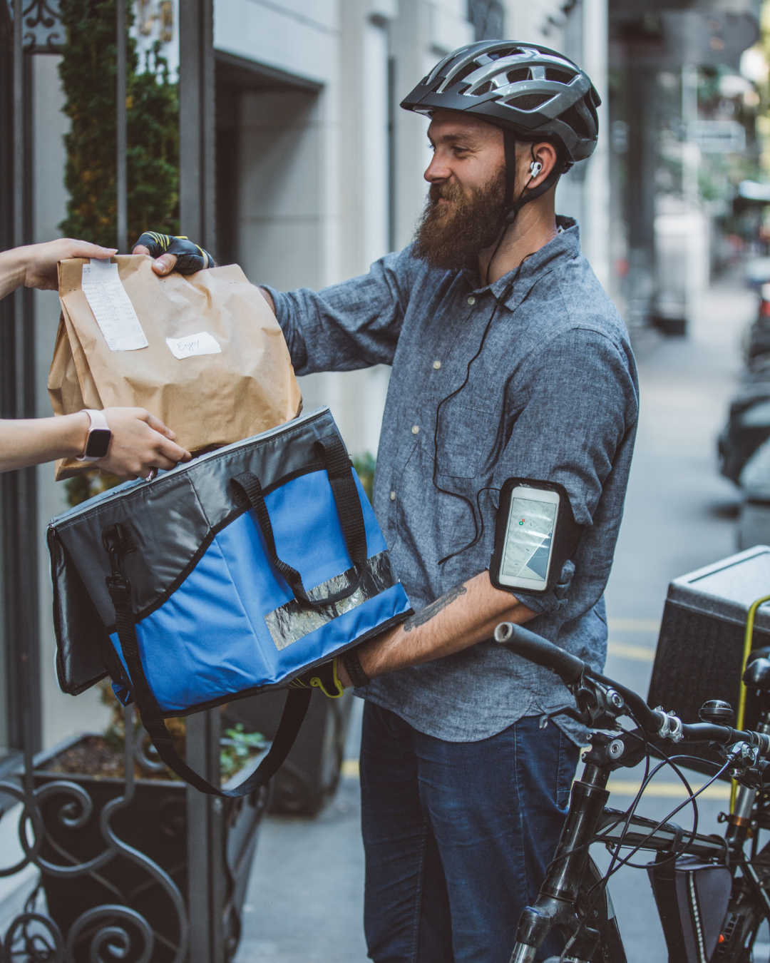 Uber Eats vs DoorDash vs Grubhub for restaurants