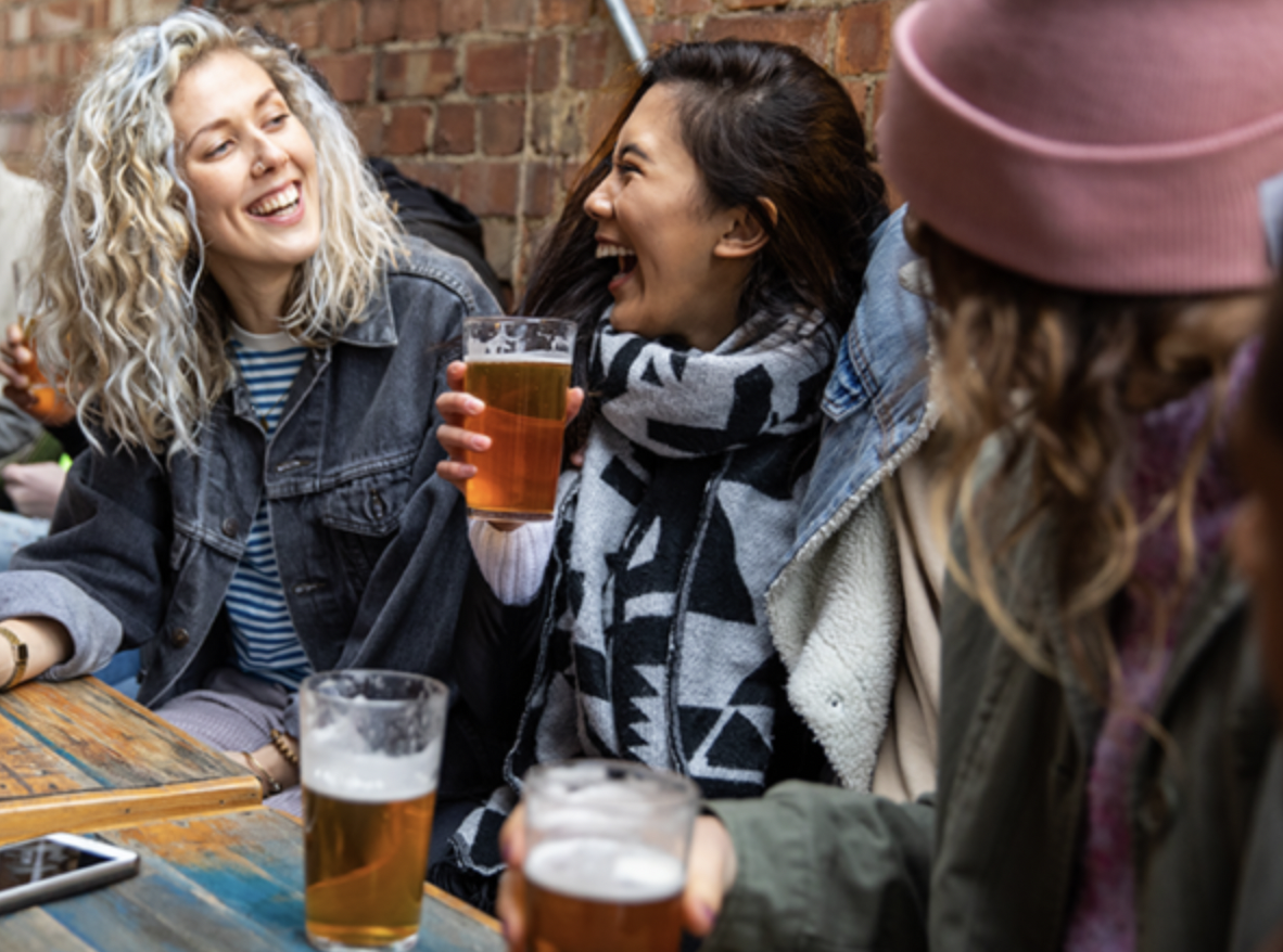 friends drinking non-alcoholic beer